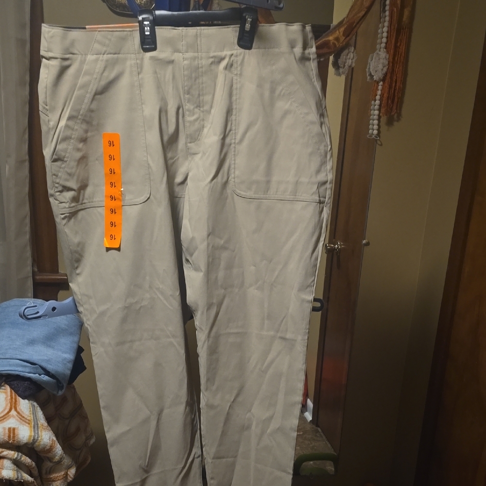 Eddie Bauer Woman's Khaki Pants